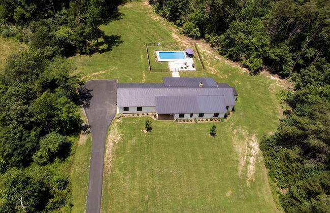Oasis Near Charlottesville With Pool Grill - Photo 52