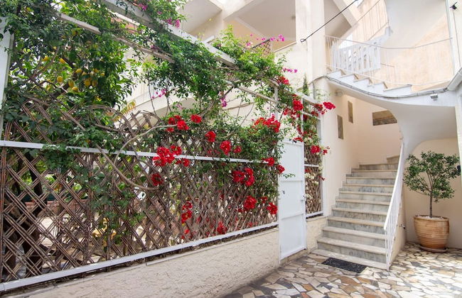 Cozy Apartment Next to Alimos Beach - Foto 1