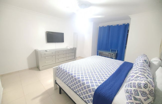 Céntrico con Jacuzzi privado - Foto 2