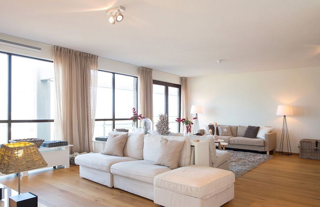 Spacious Modern Apartment in Scheveningen - Photo 27