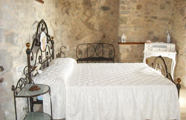 Appealing Apartment in Petrella Guidi With Near Centre - Photo 11