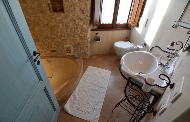 Appealing Apartment in Petrella Guidi With Near Centre - Photo 42