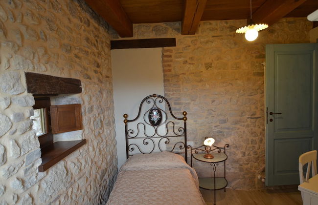 Appealing Apartment in Petrella Guidi With Near Centre - Photo 15