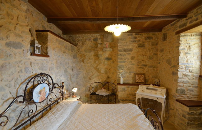 Appealing Apartment in Petrella Guidi With Near Centre - Photo 12