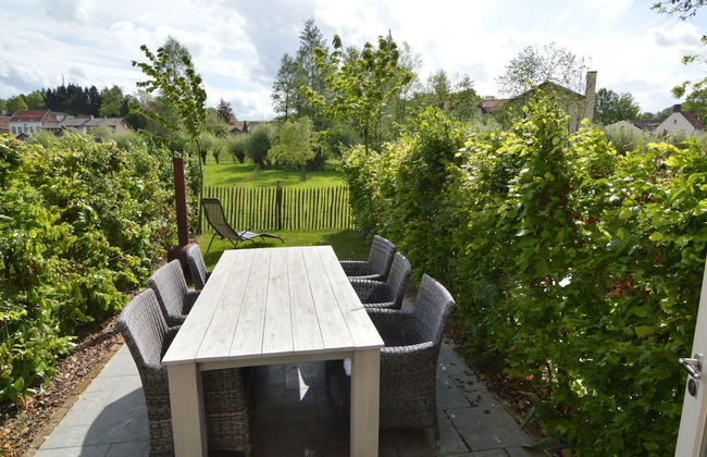 Stunning Holiday Home Near Forest in Slenaken - Foto 42