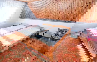 Foto 2 - Large Holiday Home With a Great Garden