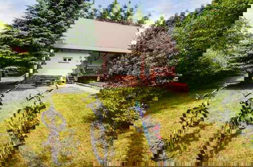Foto 15 - Large Holiday Home With a Great Garden