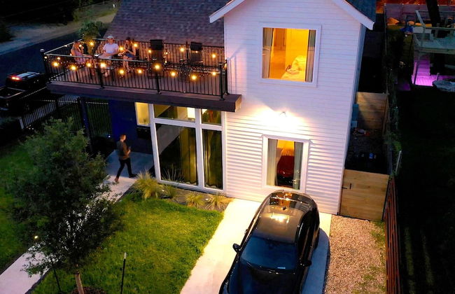 Insta-worthy Two House Corner Compound - Foto 59