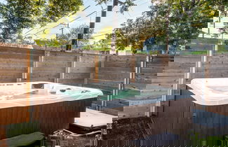 Foto 3 - Insta-worthy Two House Corner Compound