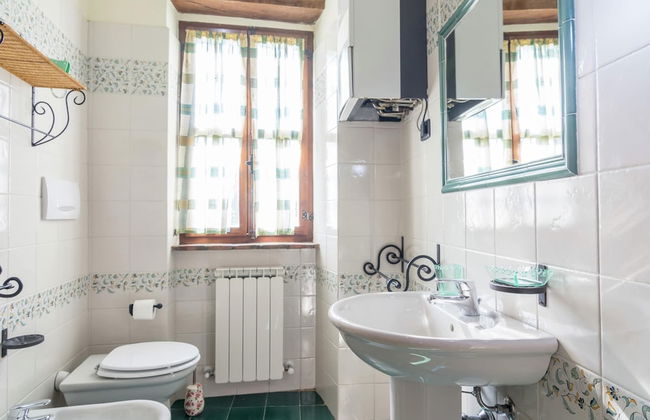 Apartment on Farm Amidst the Umbrian Hills - Photo 67