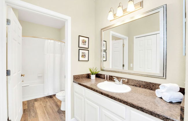 Upstay - Pet-friendly Condo w Pool Hot Tub Games - Foto 18