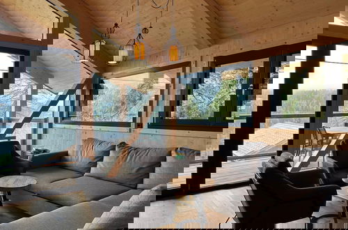 Foto 17 - Nice Chalet With Sauna