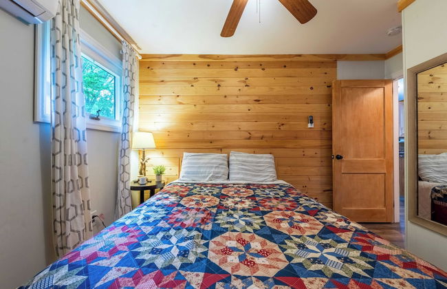 Arcade, Sports Bar, Deck Living, Fire Pit, Near the Lake! Sasa by Avantstay - Foto 38
