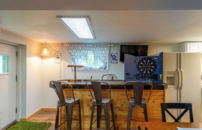 Arcade, Sports Bar, Deck Living, Fire Pit, Near the Lake! Sasa by Avantstay - Foto 28