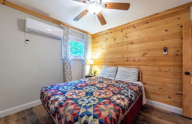 Arcade, Sports Bar, Deck Living, Fire Pit, Near the Lake! Sasa by Avantstay - Foto 37
