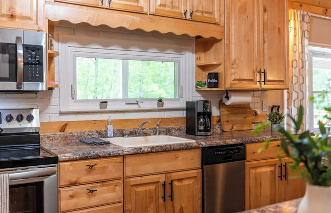 Arcade, Sports Bar, Deck Living, Fire Pit, Near the Lake! Sasa by Avantstay - Foto 15