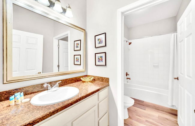 Modern 3BR Condo Near Disney- Pool and Hot Tub - Foto 18