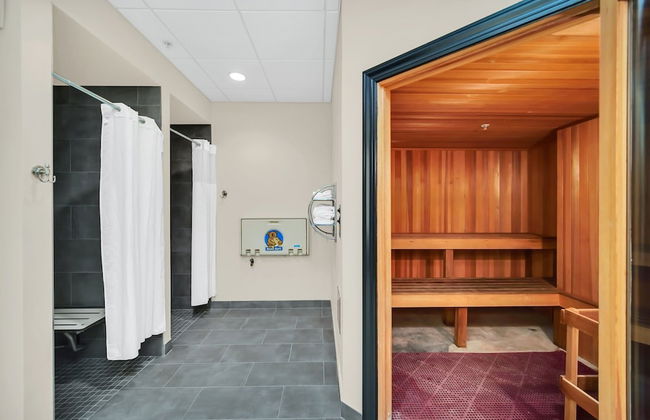 3BR Condo - Hot Tub Games Pool - Near Disney - Foto 25