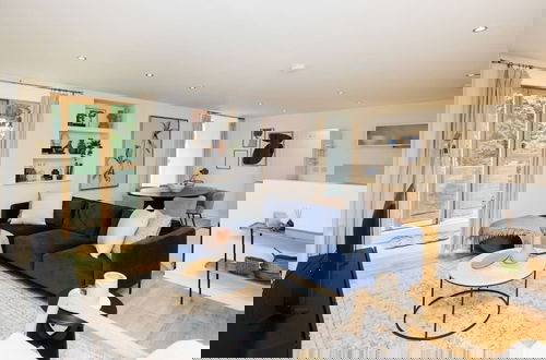 Photo 1 - The Gwendolen Retreat - Inviting 2bdr Apartment With Balcony