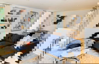 Photo 3 - The Gwendolen Retreat - Inviting 2bdr Apartment With Balcony