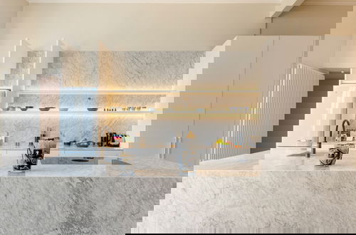Foto 9 - Luxurious 3-Bedroom 280sqm center