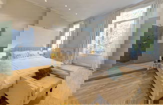 Foto 2 - Luxurious 3-Bedroom 280sqm center