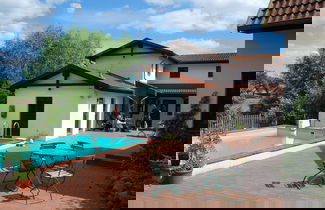 Foto 1 - Comfortable Apartment in Quaint Holiday Village