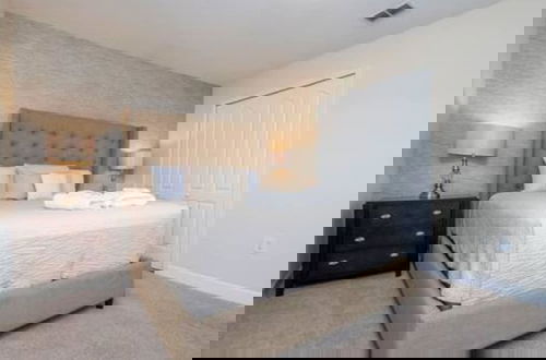 Foto 58 - Gorgeous 6 Bedroom w Pool Paradise Palms