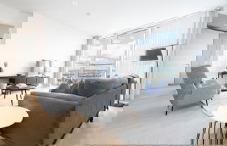 Photo 1 - Sensational Two-bedroom Apartment by the River