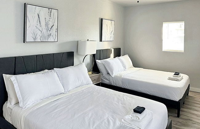 Vintage Vibes Modern Comfort 2BR for 6 Guests - Foto 11