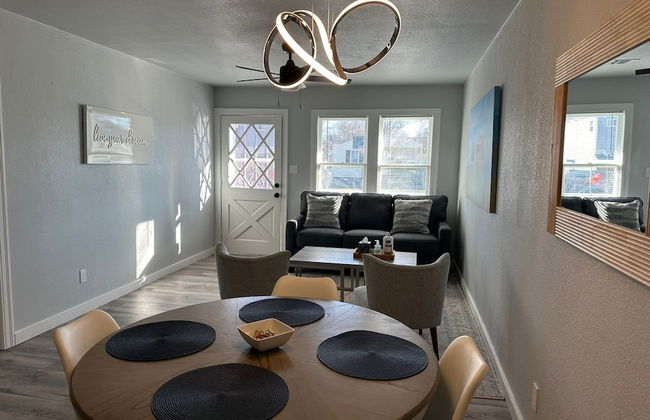Vintage Vibes Modern Comfort 2BR for 6 Guests - Foto 9