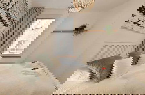 Photo 4 - Unique Apartment Near the Beach in Knokke