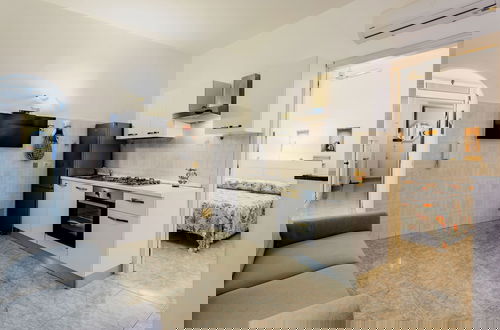 Photo 4 - Coralie House