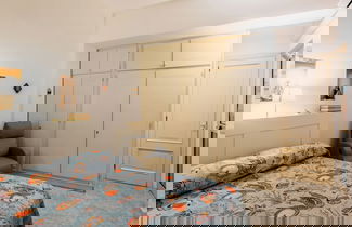 Photo 2 - Coralie House
