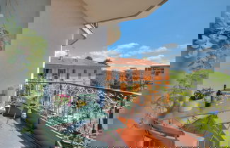 Photo 2 - Modern Apartment in Arona