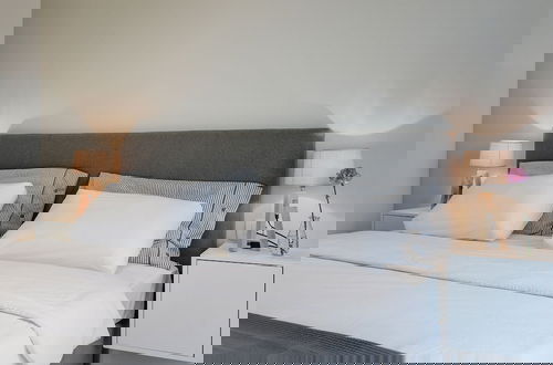 Photo 5 - Modern Villa With Swimming Pool
