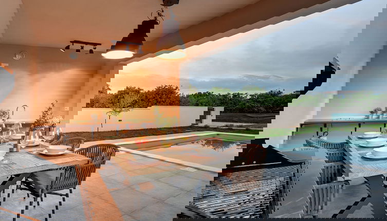 Photo 1 - Modern Villa With Swimming Pool
