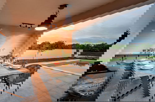 Photo 1 - Modern Villa With Swimming Pool