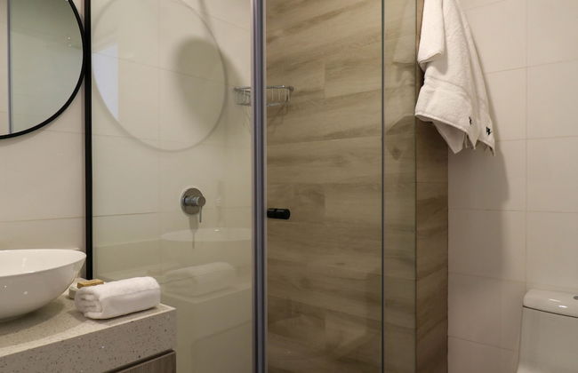 w Sophisticated 2BR With Balcony in Miraflores - Photo 18