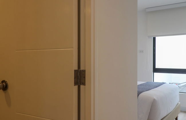 w Sophisticated 2BR With Balcony in Miraflores - Photo 17