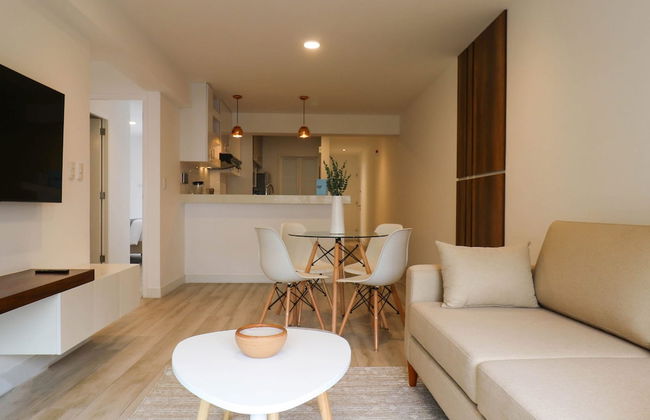 w Sophisticated 2BR With Balcony in Miraflores - Photo 14