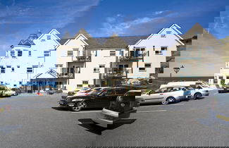 Photo 1 - Beachcombers Apartments