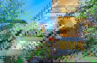 Photo 1 - Lavini House