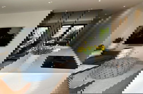 Foto 1 - Lux - With Private Pool - A1