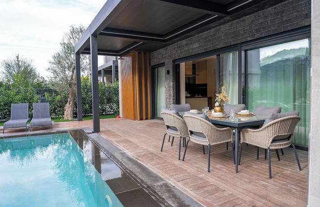 Luxurious Villa Retreat With Private Swimming Pool - Foto 17