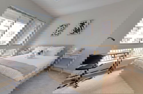 Photo 2 - Fun & Comfort Await Alexandria Apartment