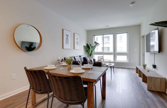Fun & Comfort Await Alexandria Apartment - Foto 8