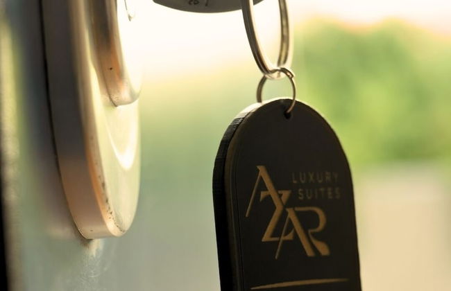 AZAR LUXURY SUITES - Photo 32