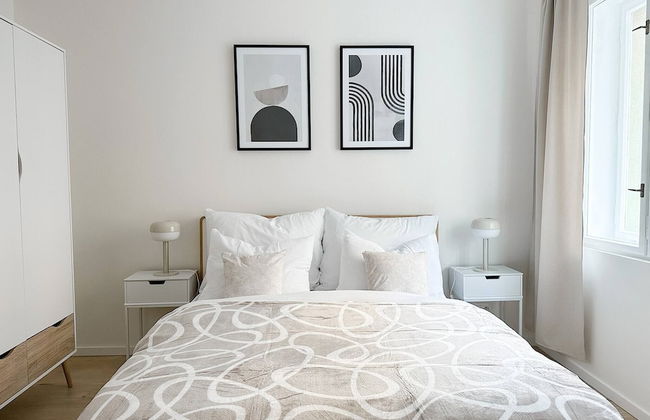 Elegant And Cozy 2kk Apartment - Photo 2