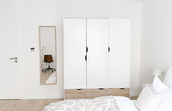 Elegant And Cozy 2kk Apartment - Photo 3